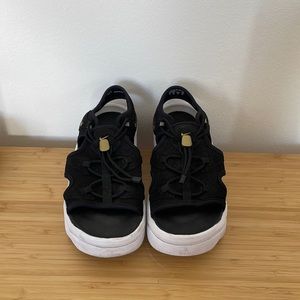 Nike sneaker platform sandal